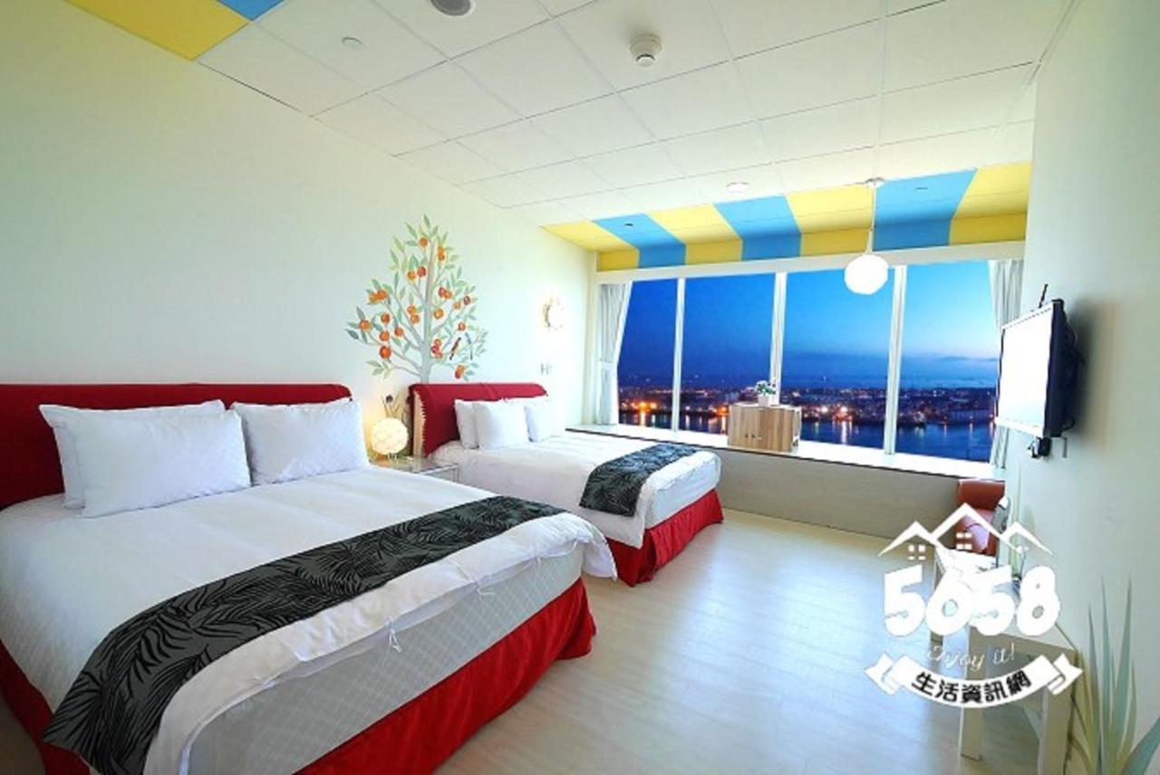 85 eagle hotel Kaohsiung Esterno foto