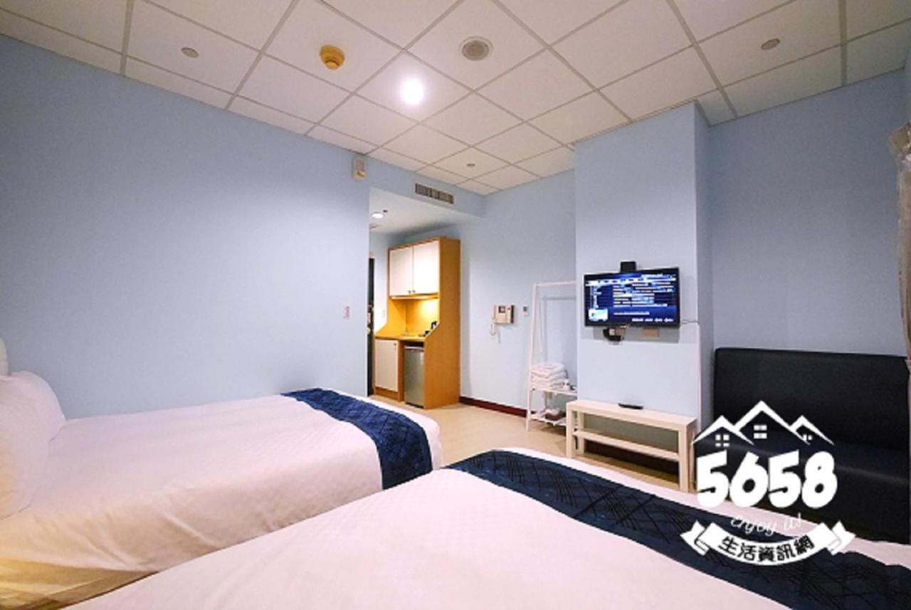 85 eagle hotel Kaohsiung Esterno foto