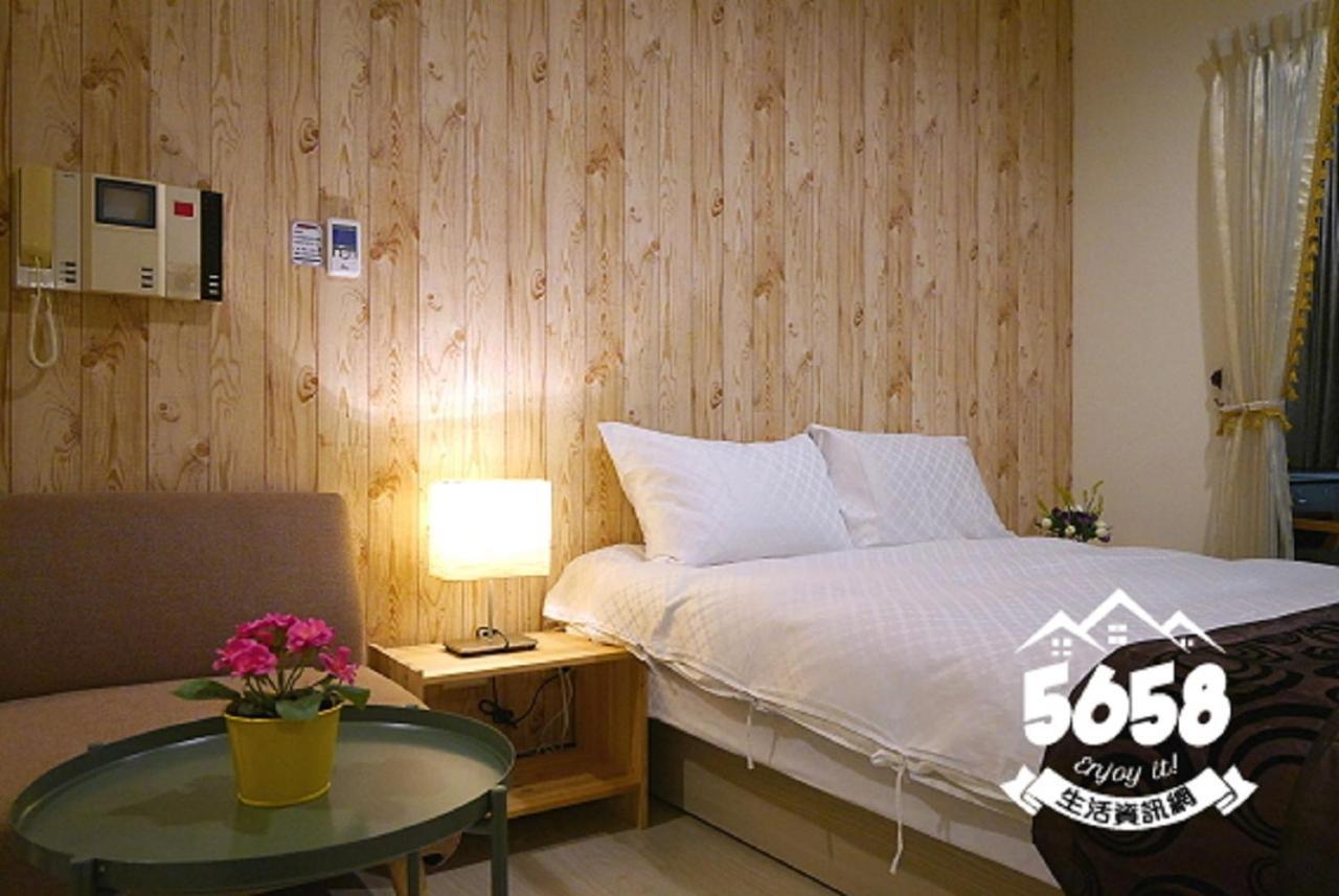 85 eagle hotel Kaohsiung Esterno foto