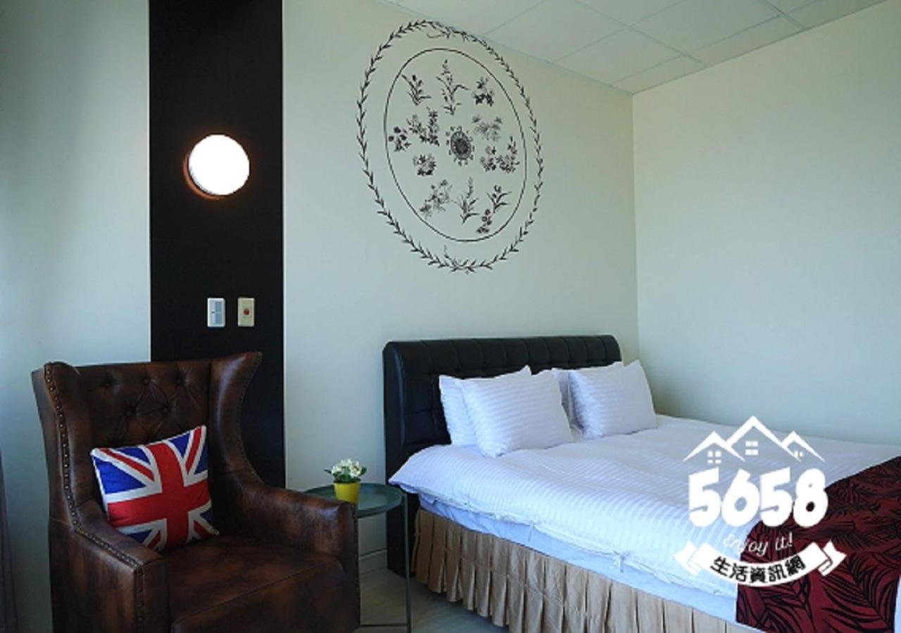 85 eagle hotel Kaohsiung Esterno foto